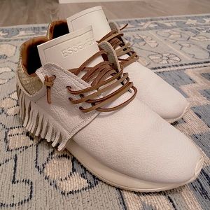 ESSEutESSE fringe sneakers